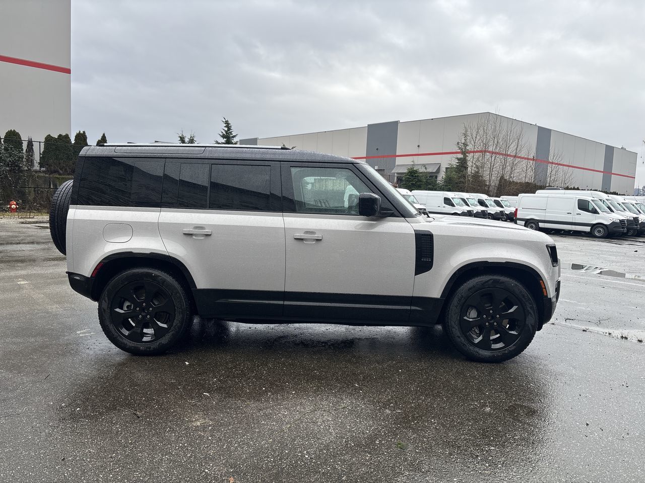 2026  Defender 110 Mild Hybrid