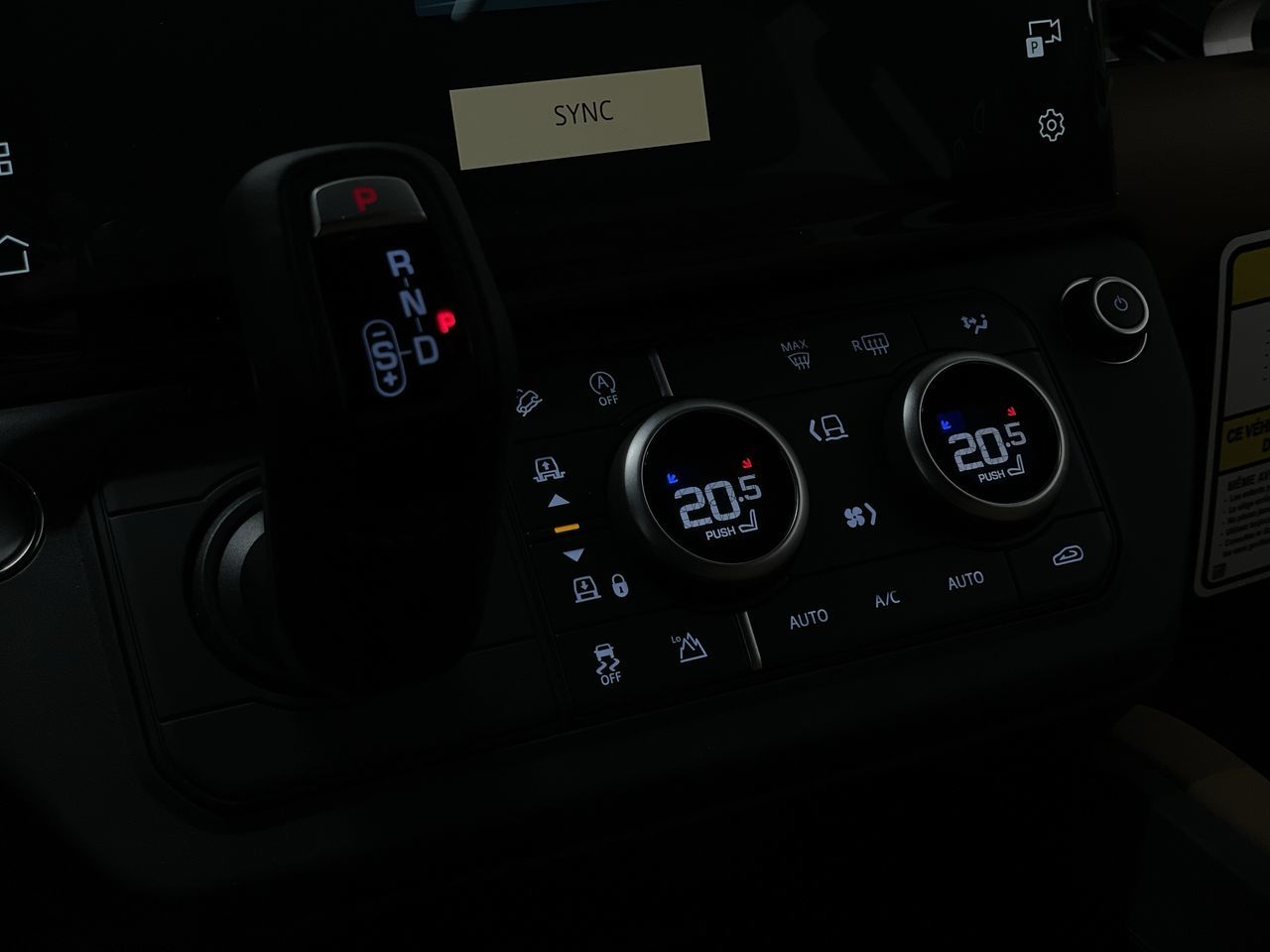 2026  Defender 110 Mild Hybrid