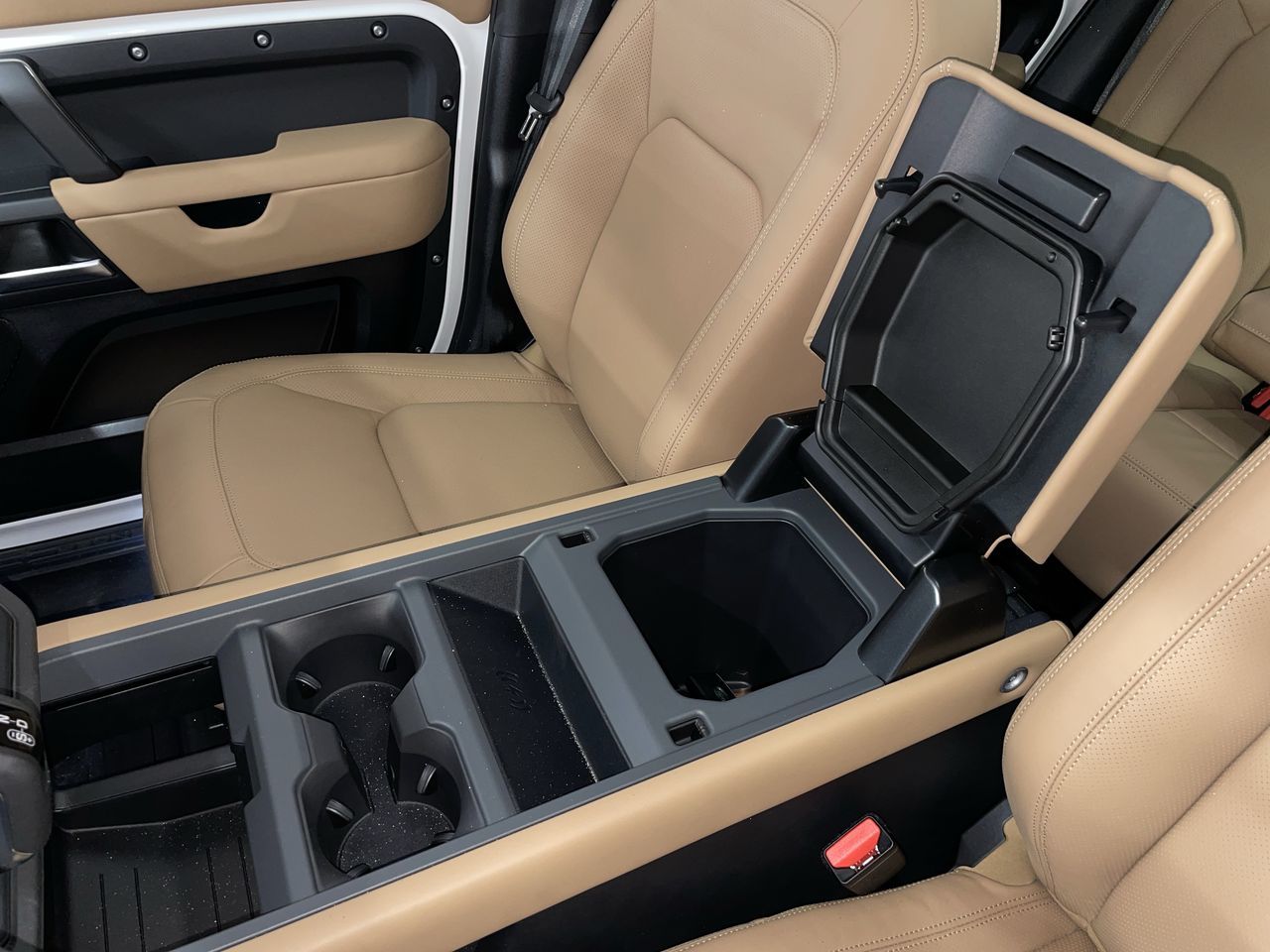 2026  Defender 110 Mild Hybrid