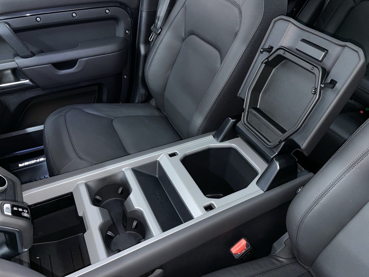 2026  Defender 110 Mild Hybrid