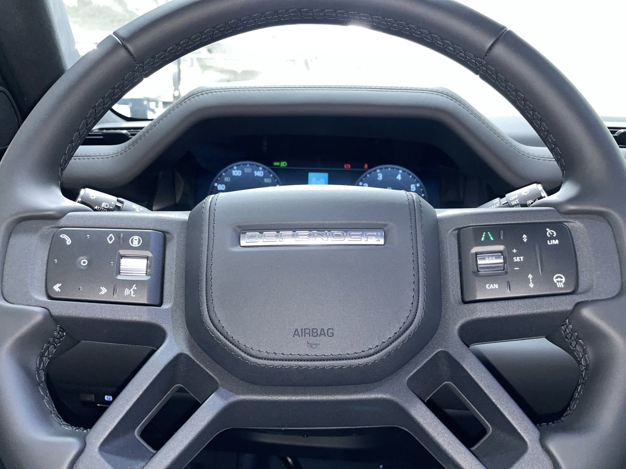 2026  Defender 110 Mild Hybrid