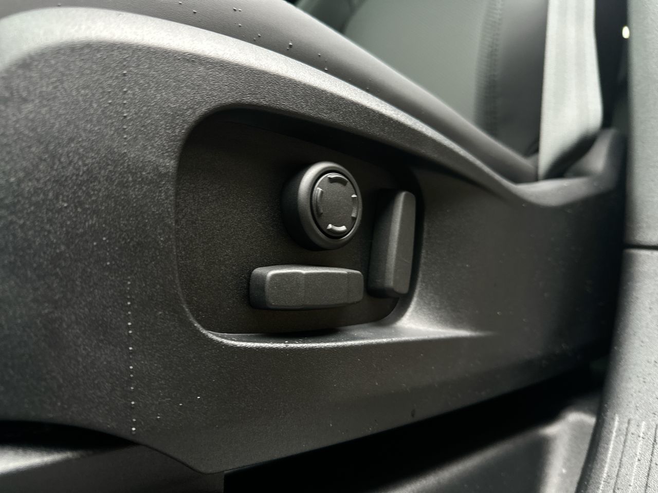 2025 Land Rover Defender 110 in Vancouver, British Columbia