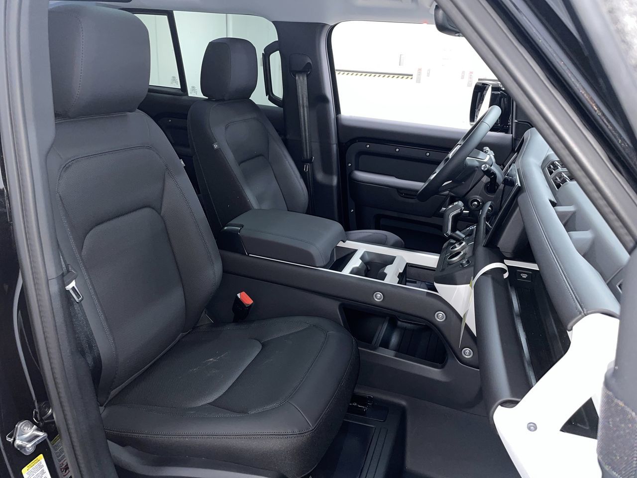 2025 Land Rover Defender 110 in Vancouver, British Columbia
