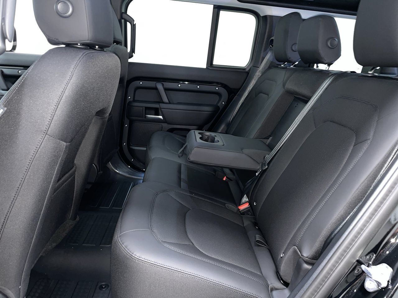 2025 Land Rover Defender 110 in Vancouver, British Columbia