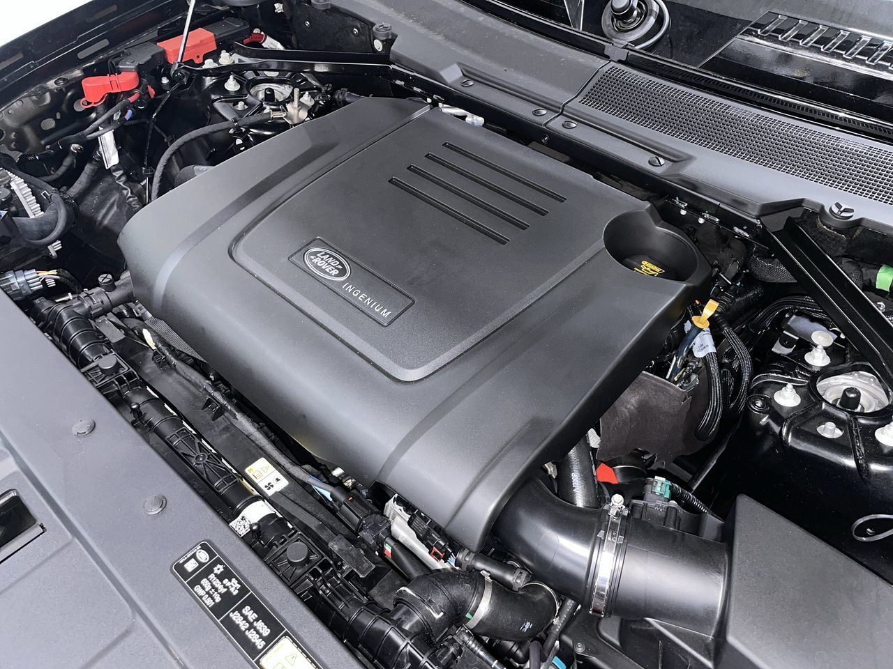 2025 Land Rover Defender 110 in Vancouver, British Columbia