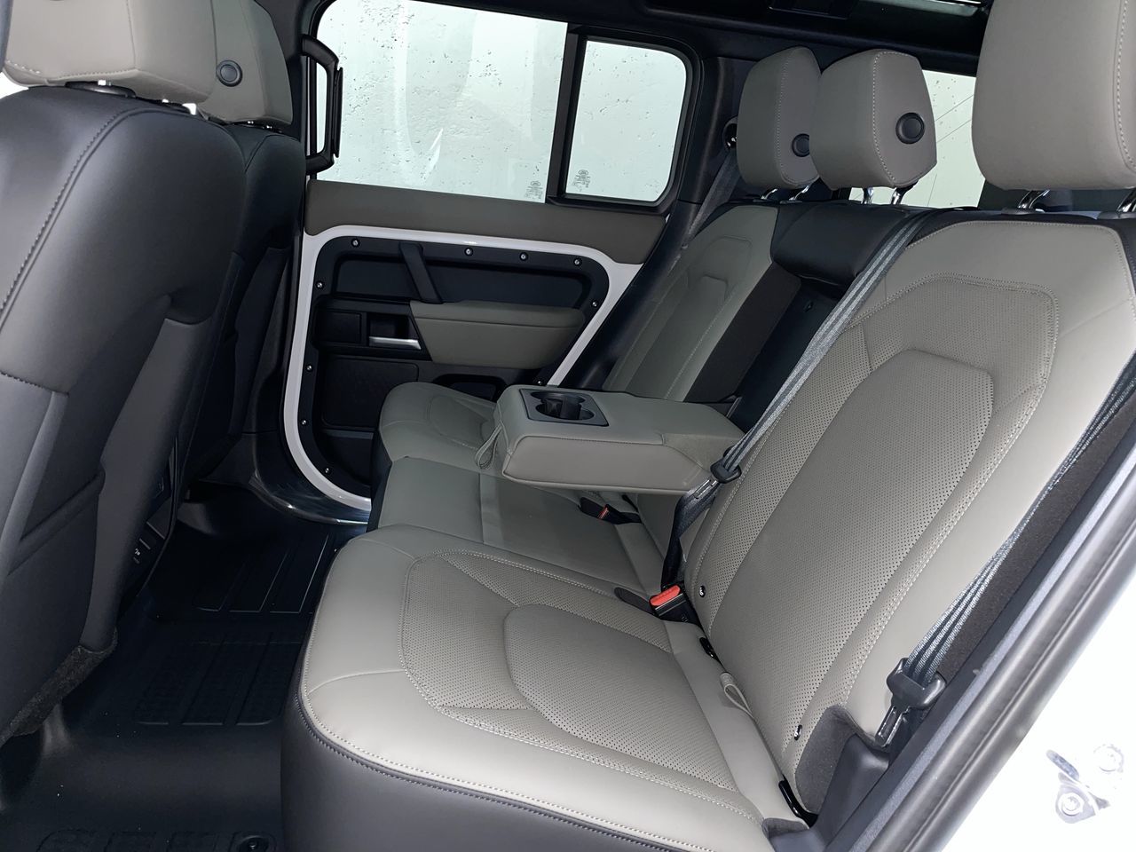 2025 Land Rover Defender 110 in Vancouver, British Columbia