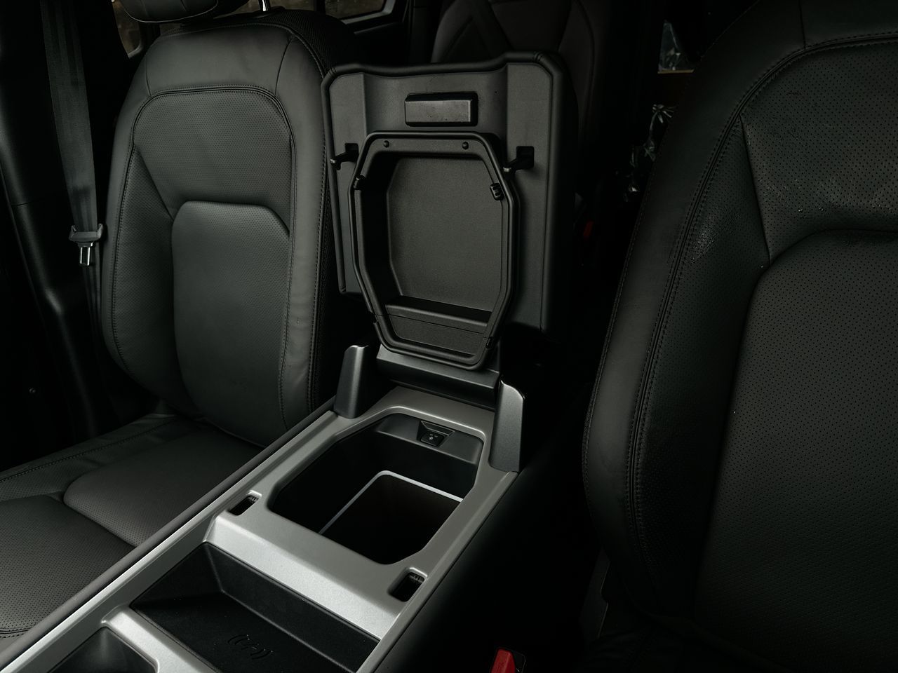 2025 Land Rover Defender 130 in Vancouver, British Columbia