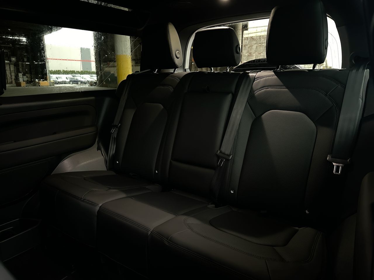 2025 Land Rover DEFENDER 90 Mild Hybrid in Vancouver, British Columbia