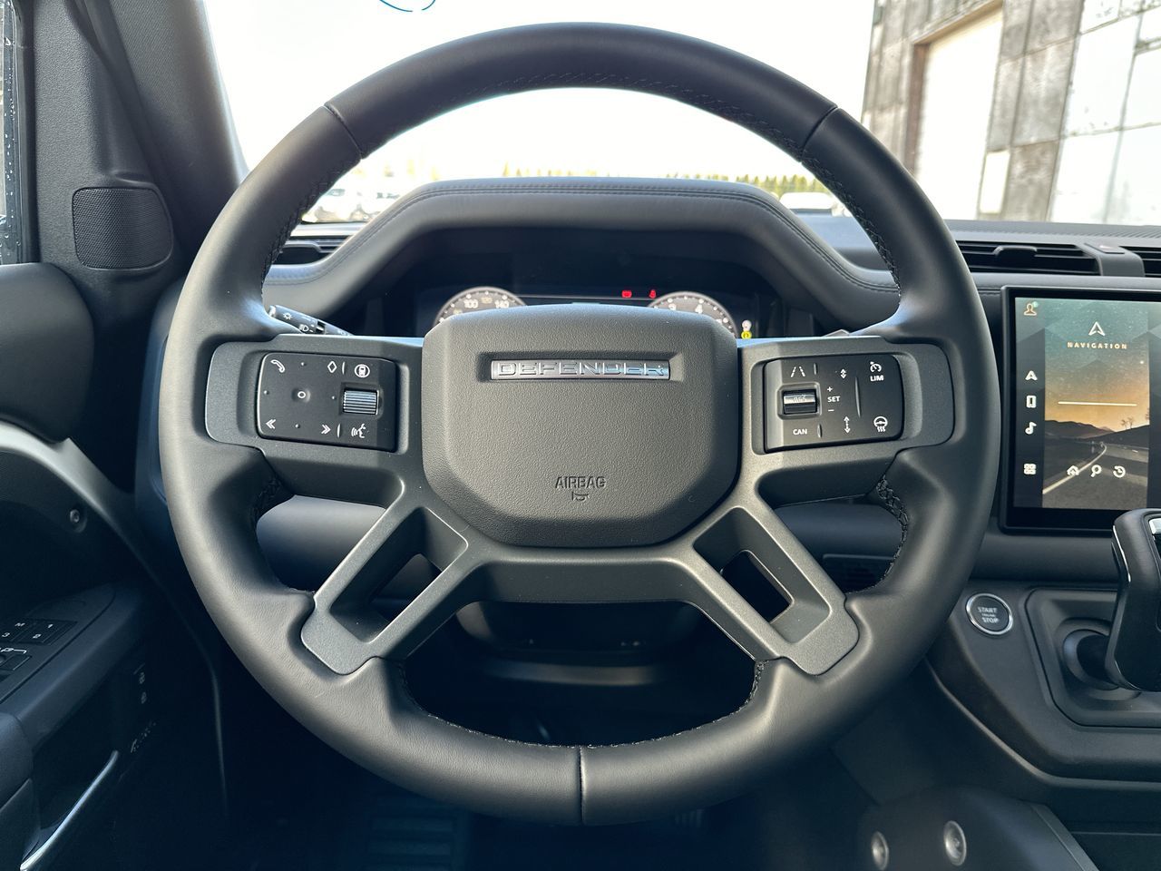 2025 Land Rover DEFENDER 90 Mild Hybrid in Vancouver, British Columbia