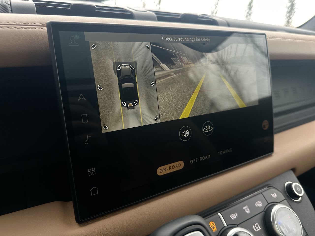 2025 Land Rover DEFENDER 90 Mild Hybrid in Vancouver, British Columbia