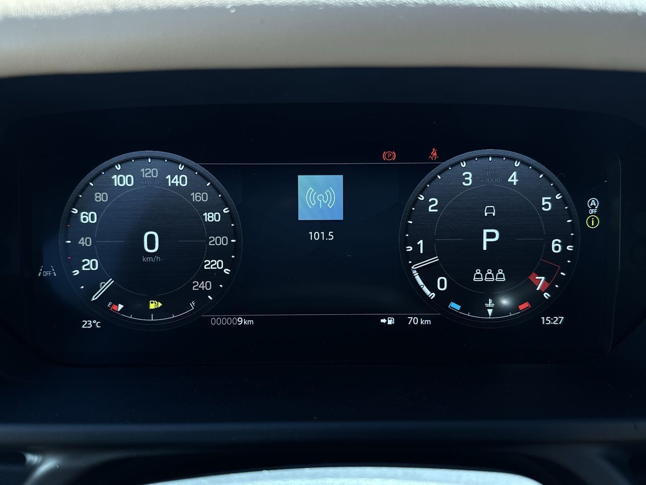 2025 Land Rover DEFENDER 90 Mild Hybrid in Vancouver, British Columbia