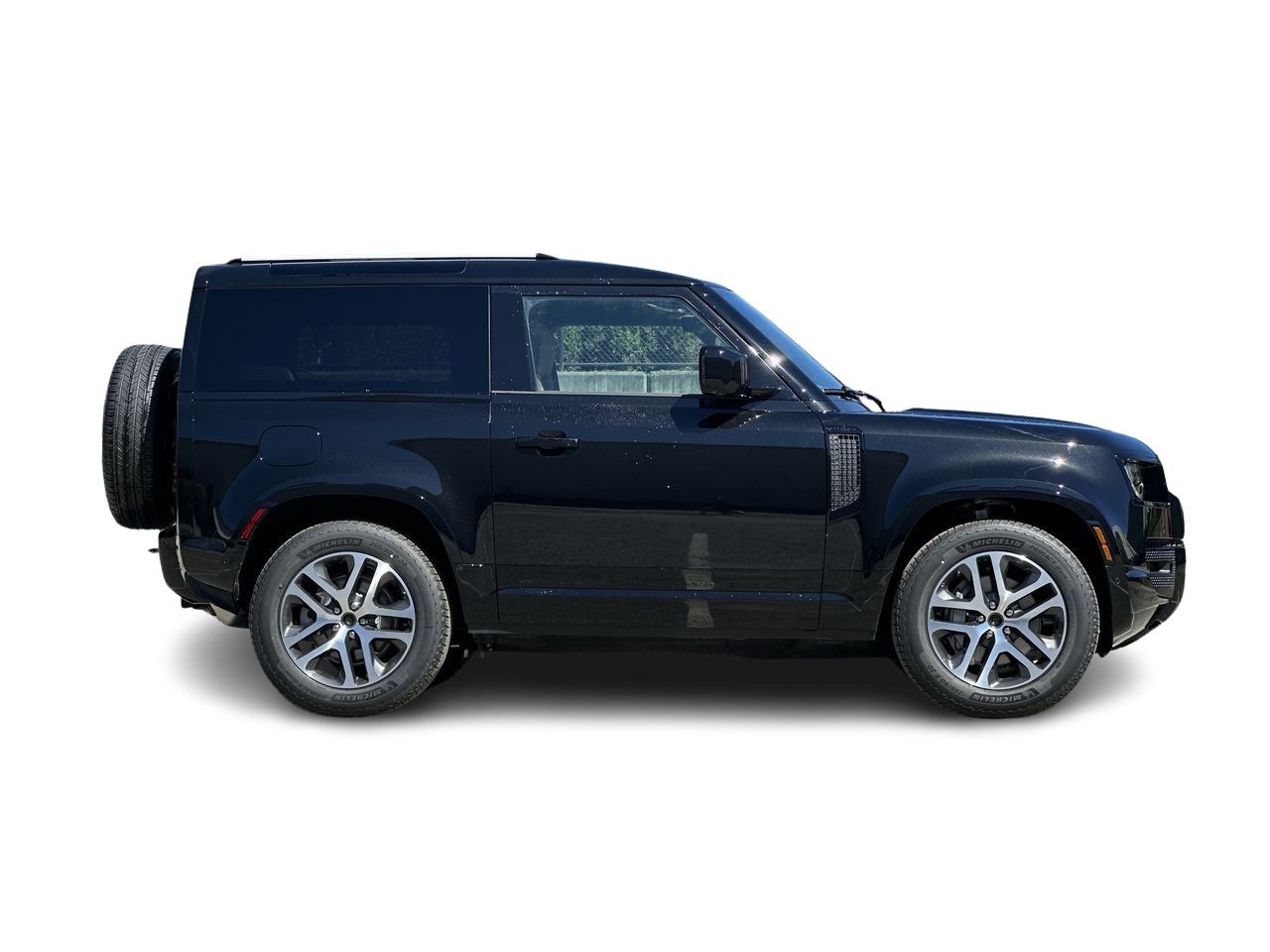 2025 Land Rover DEFENDER 90 Mild Hybrid in Vancouver, British Columbia