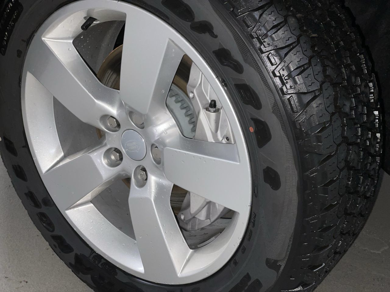 Land Rover Defender 90  2025 à , Colombie-Britannique