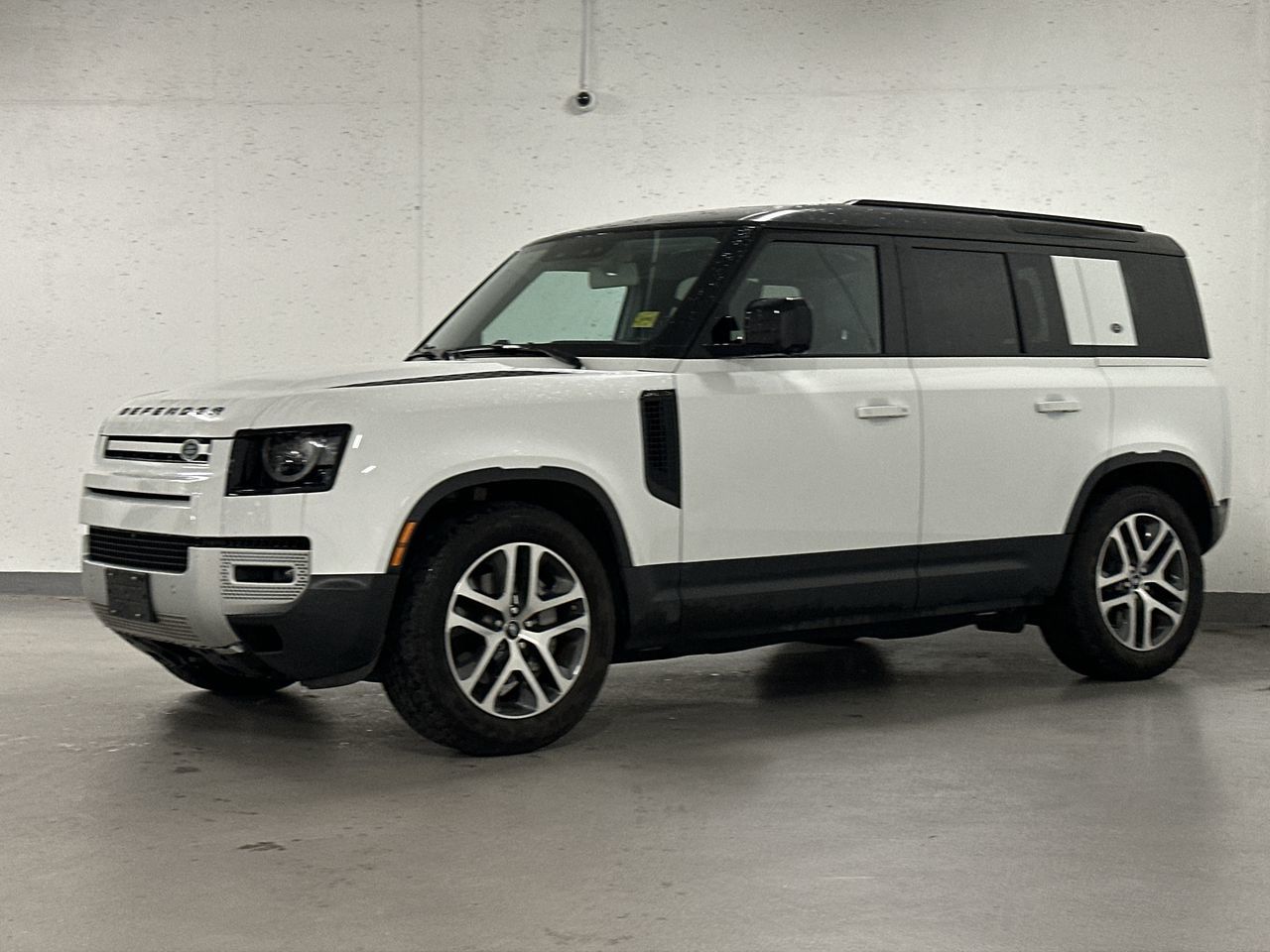 2020  Defender