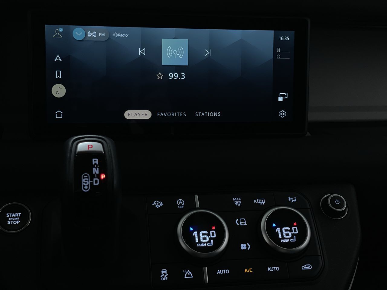 2023 Land Rover Defender in Vancouver, British Columbia