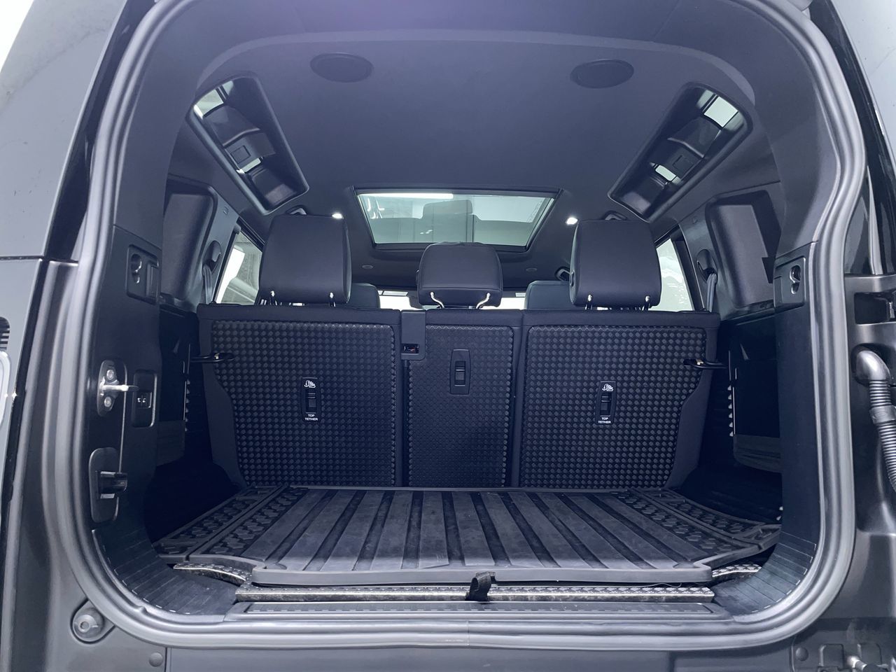 2023 Land Rover Defender