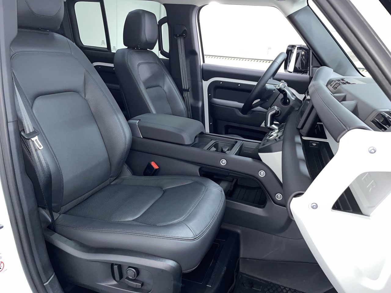 2024 Land Rover Defender in Vancouver, British Columbia