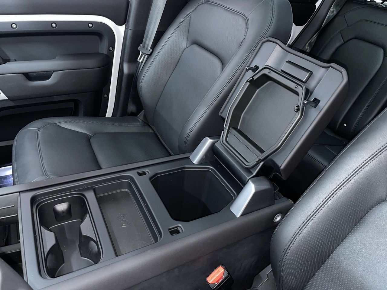 2024 Land Rover Defender in Vancouver, British Columbia