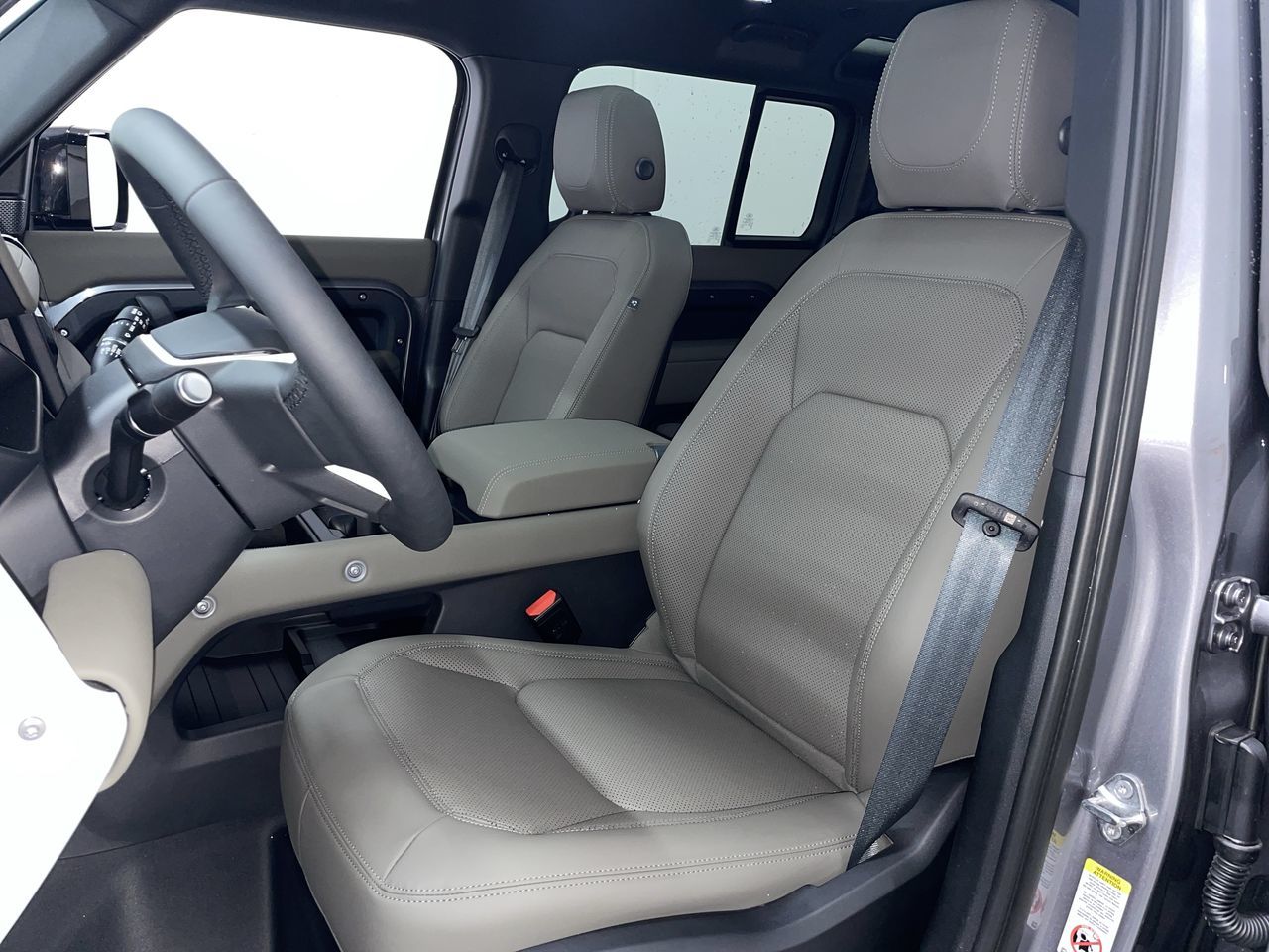2024 Land Rover Defender in Vancouver, British Columbia