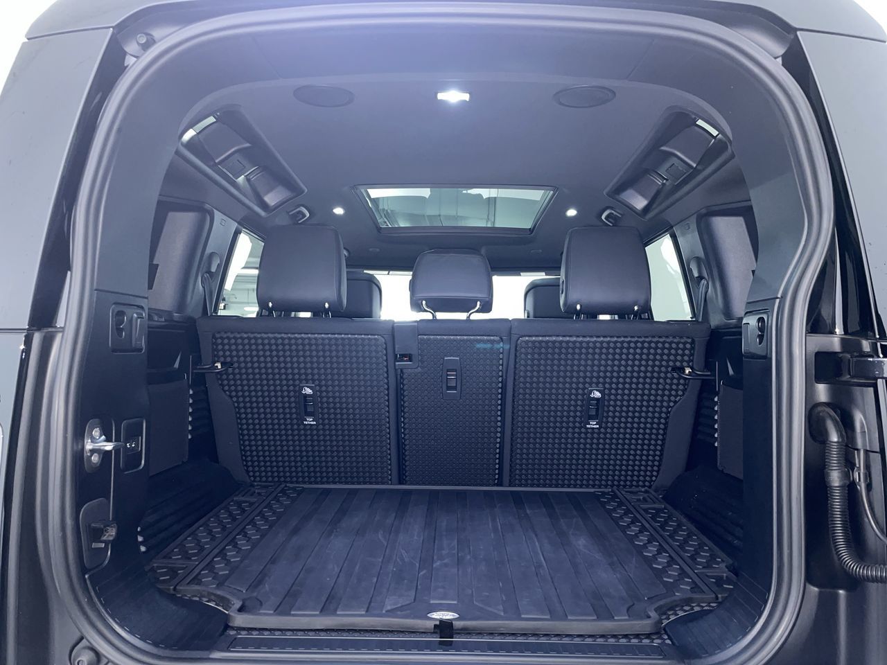 2024 Land Rover Defender in Vancouver, British Columbia