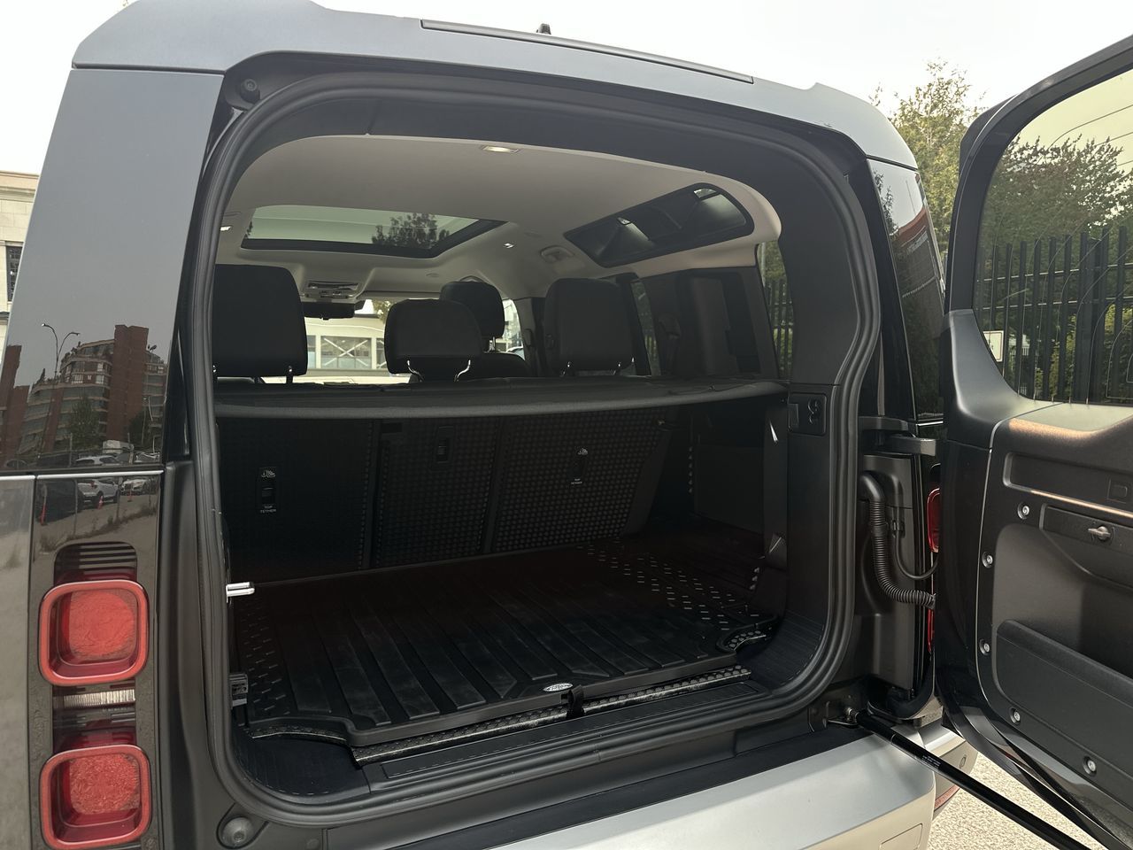 2024 Land Rover Defender