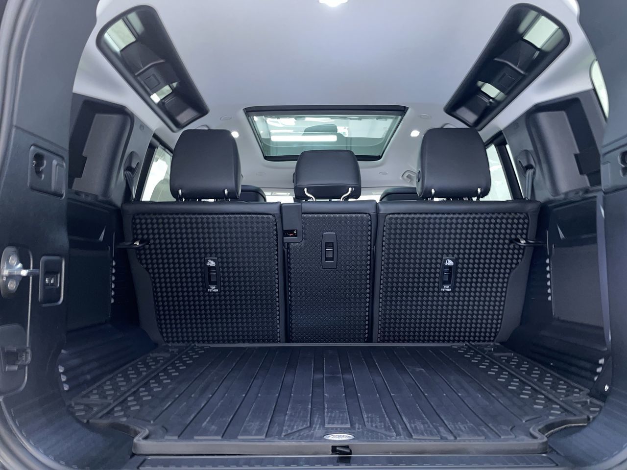 2025 Land Rover Defender in Vancouver, British Columbia