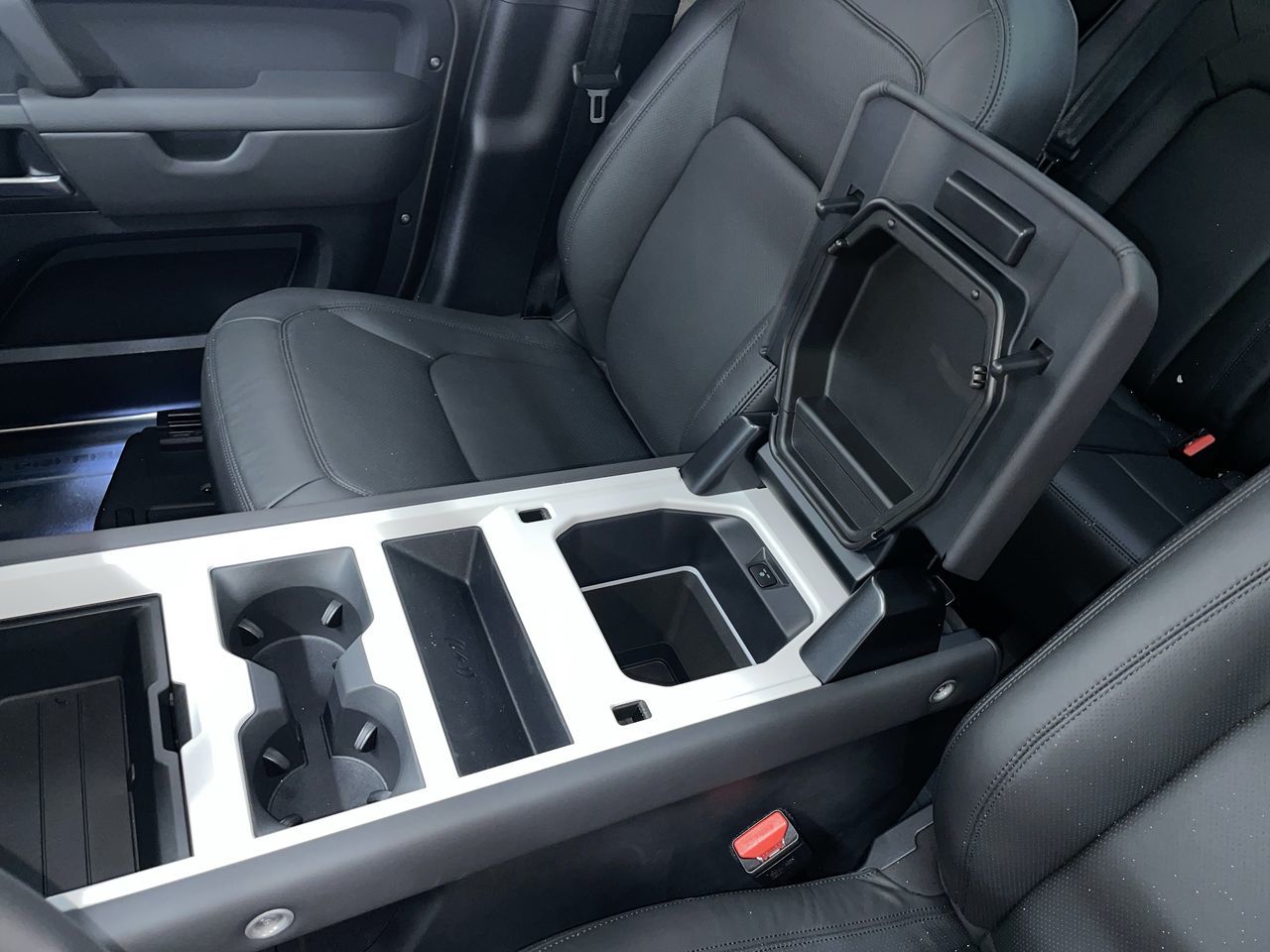 2025 Land Rover Defender in Vancouver, British Columbia