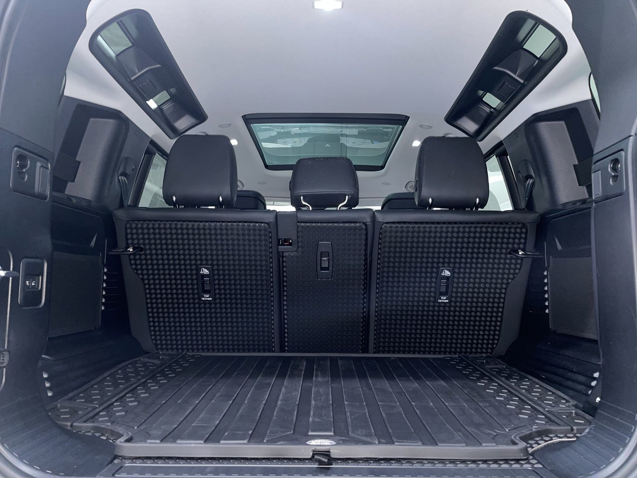 2025 Land Rover Defender in Vancouver, British Columbia
