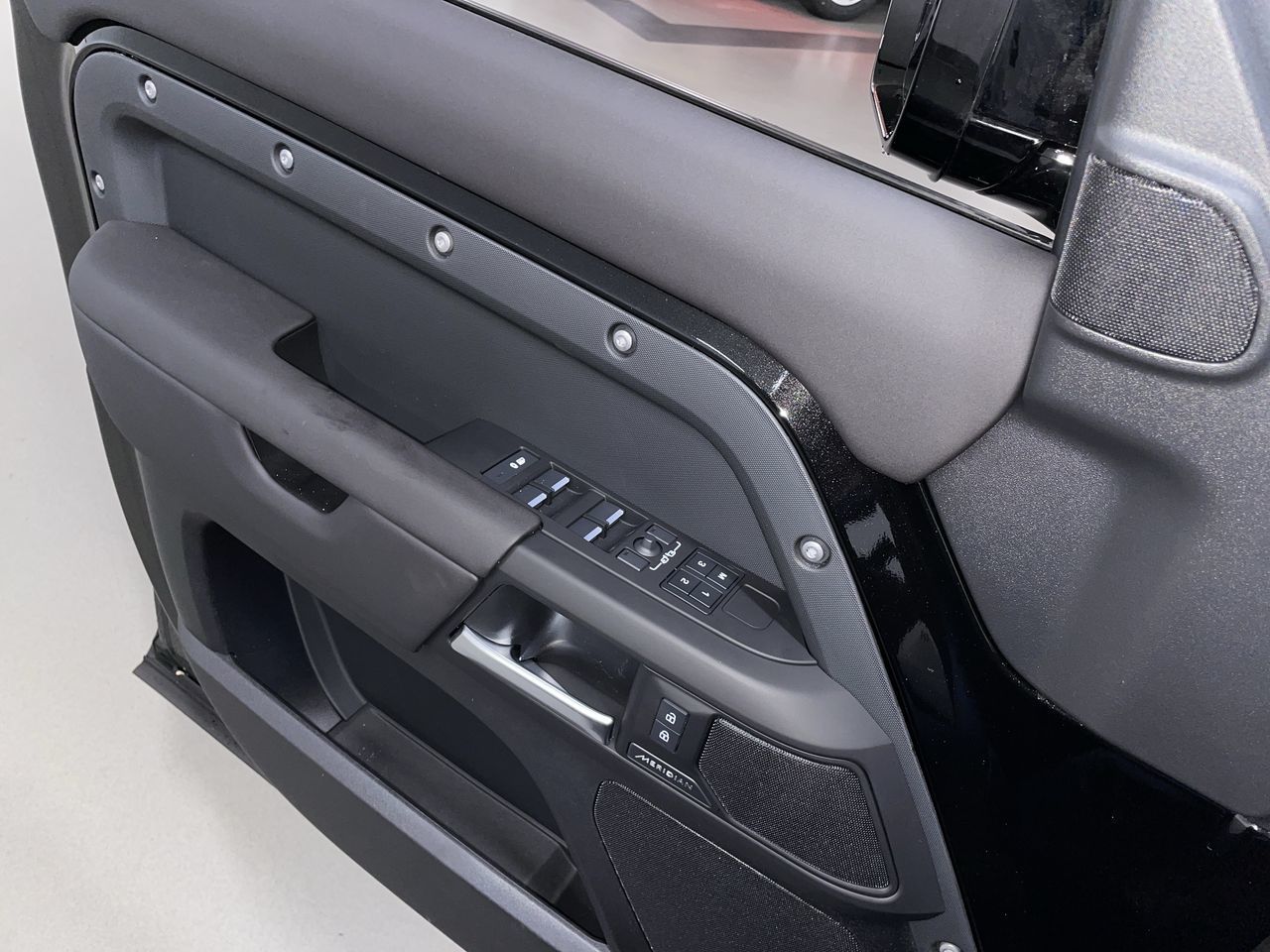 2025 Land Rover Defender