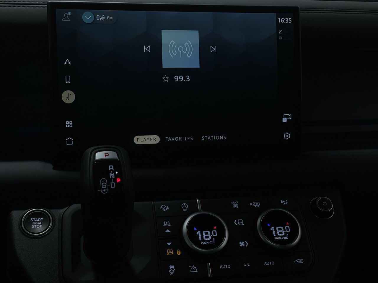 2025 Land Rover Defender