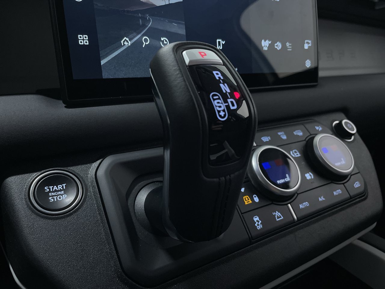 2025 Land Rover Defender