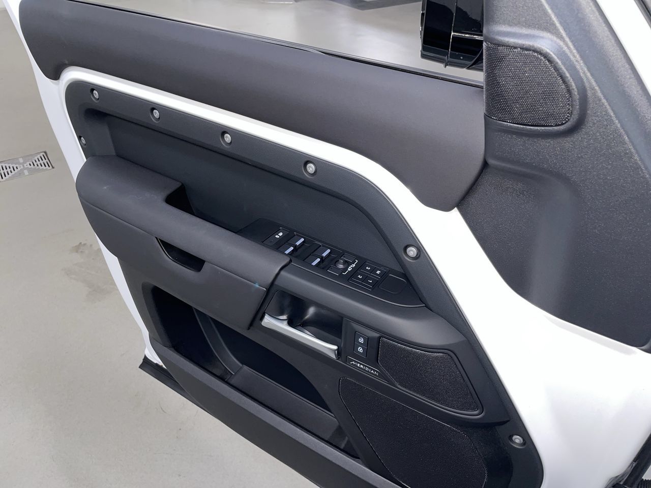 2025 Land Rover Defender