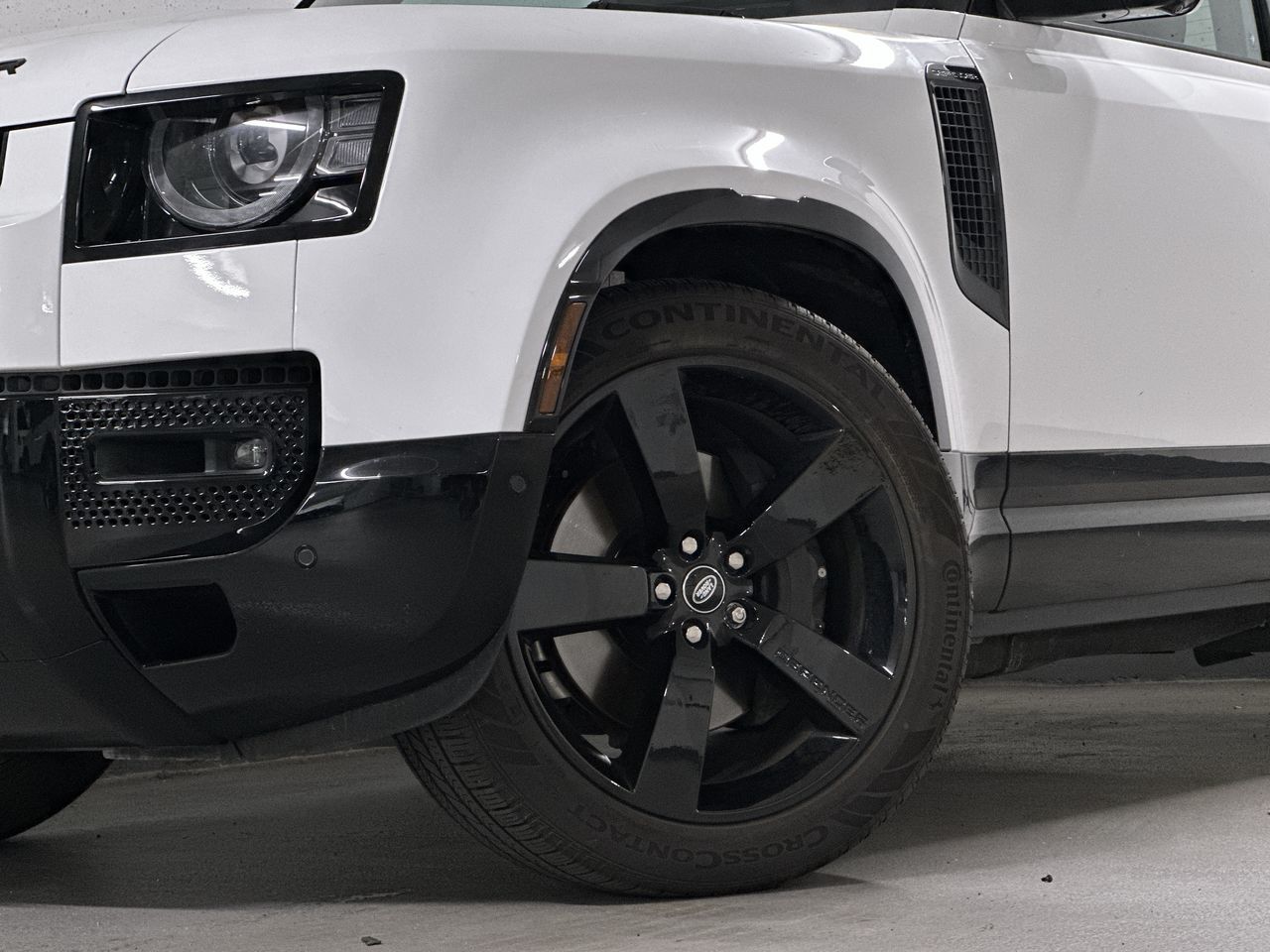 2025 Land Rover Defender