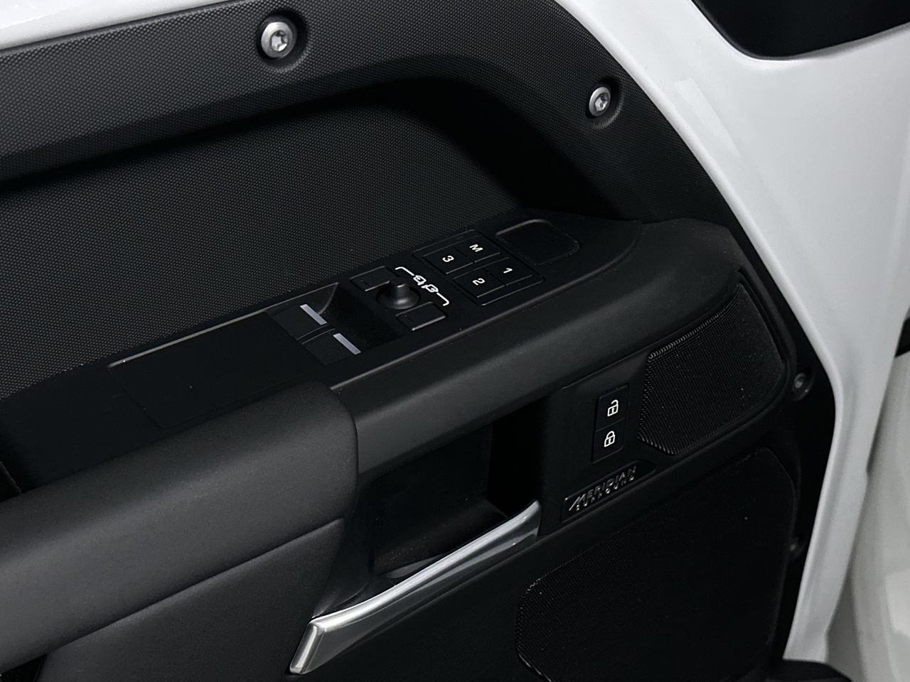 2025 Land Rover Defender