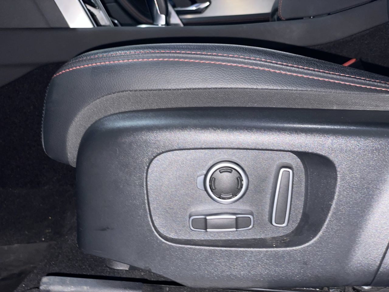 2022 Land Rover DISCOVERY SPORT in Vancouver, British Columbia
