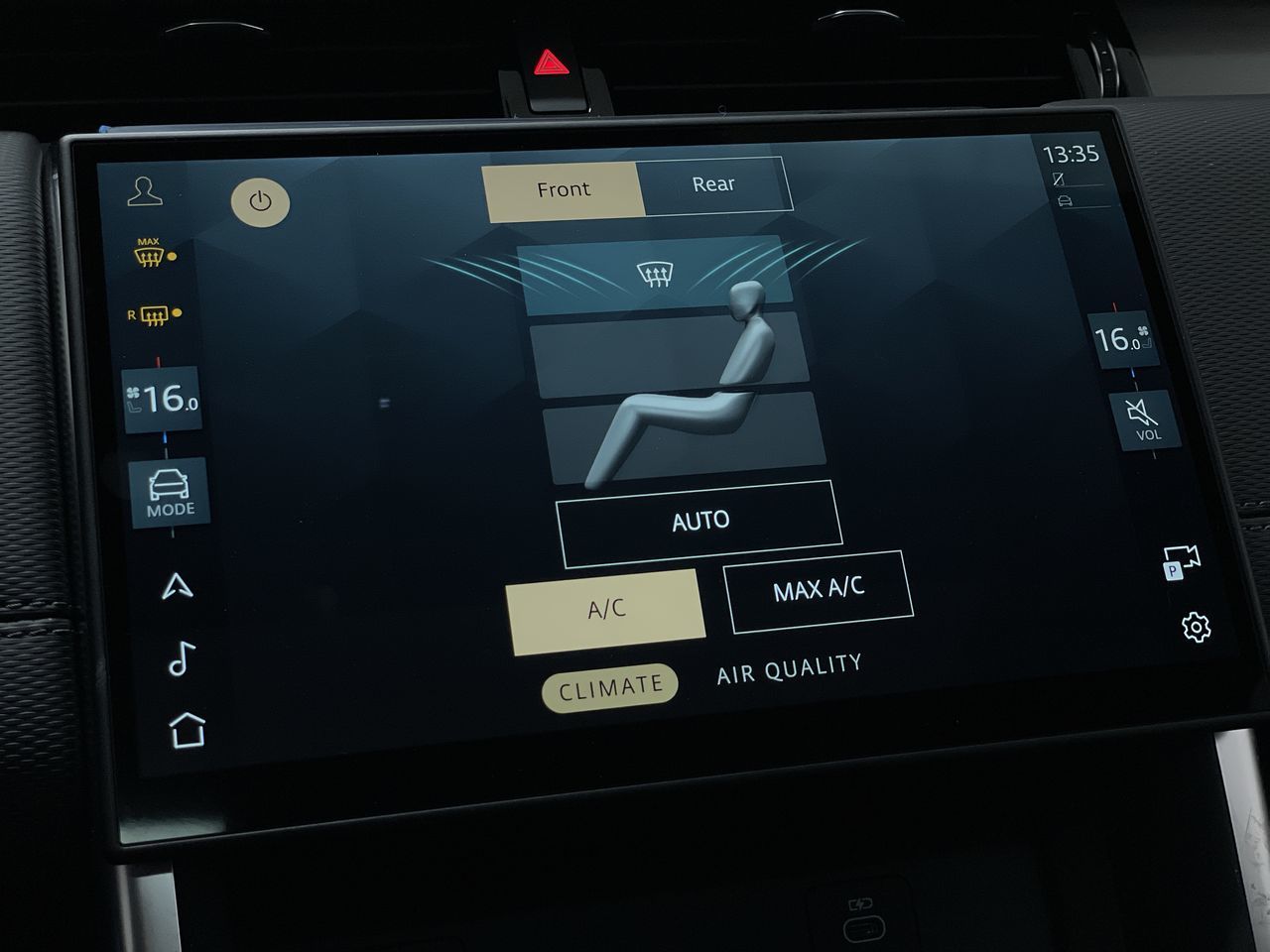 2024 Land Rover DISCOVERY SPORT in Vancouver, British Columbia