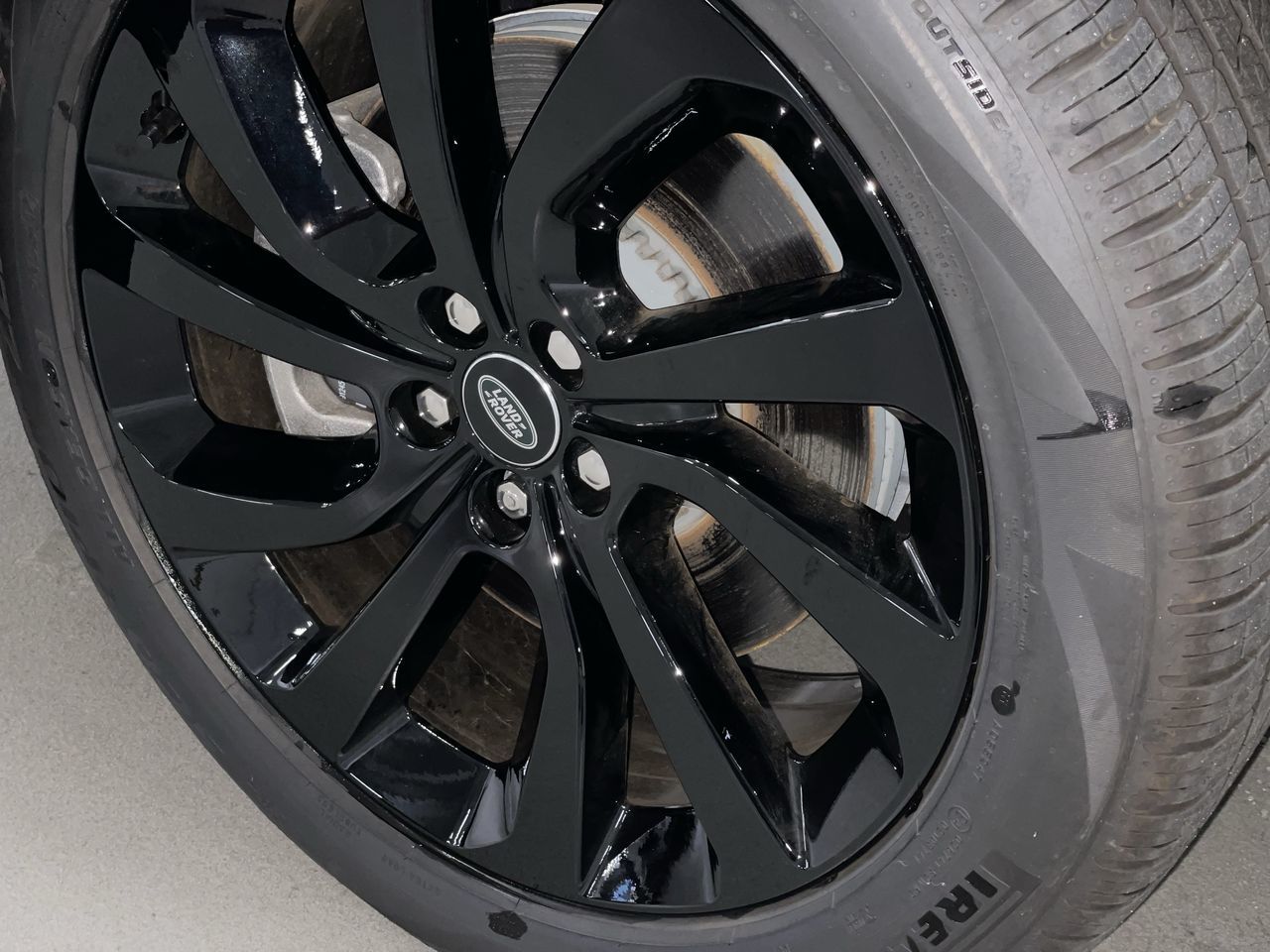 2024 Land Rover DISCOVERY SPORT in Vancouver, British Columbia