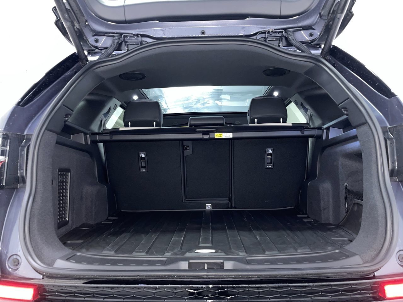 2024 Land Rover DISCOVERY SPORT in Vancouver, British Columbia