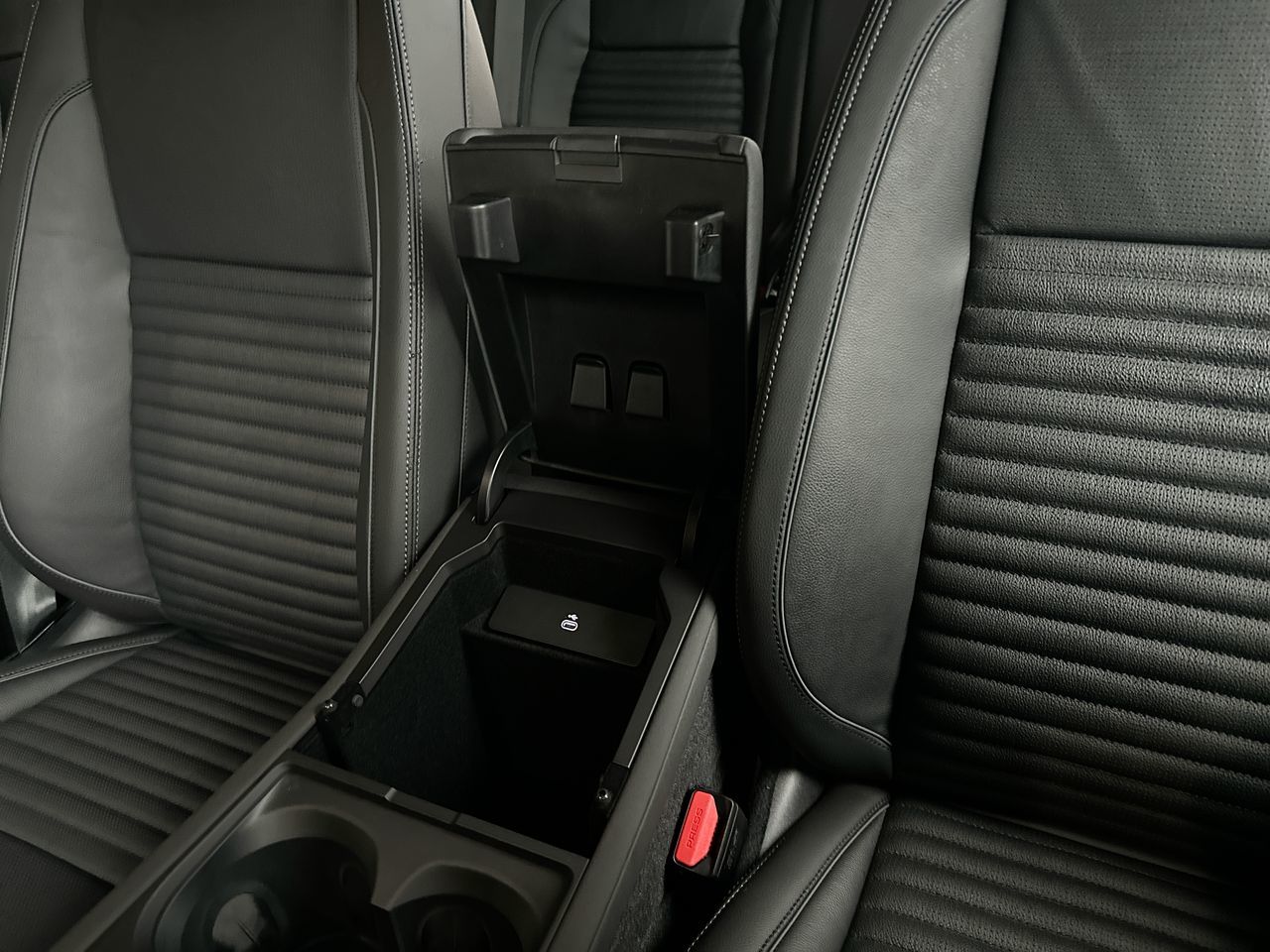 2025 Land Rover DISCOVERY SPORT in Vancouver, British Columbia