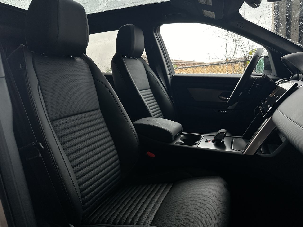 2025 Land Rover DISCOVERY SPORT in Vancouver, British Columbia