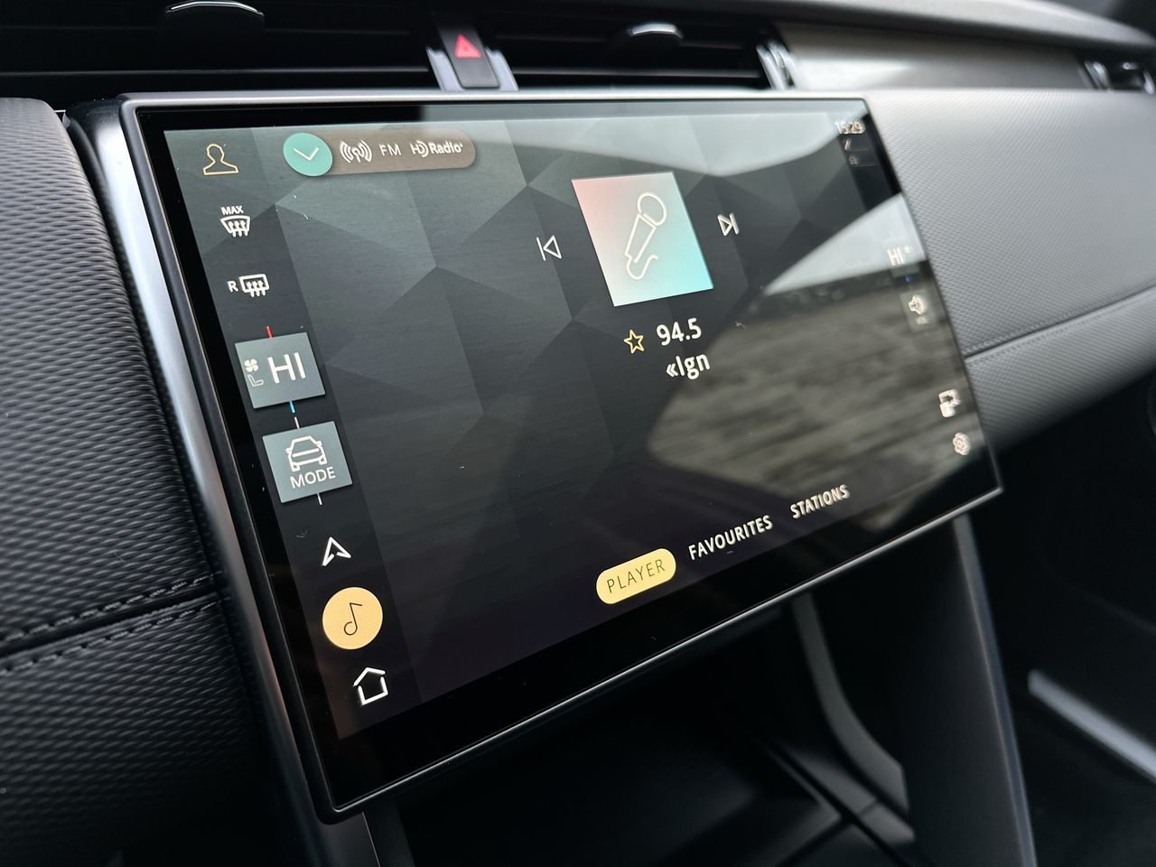 2025 Land Rover DISCOVERY SPORT in Vancouver, British Columbia