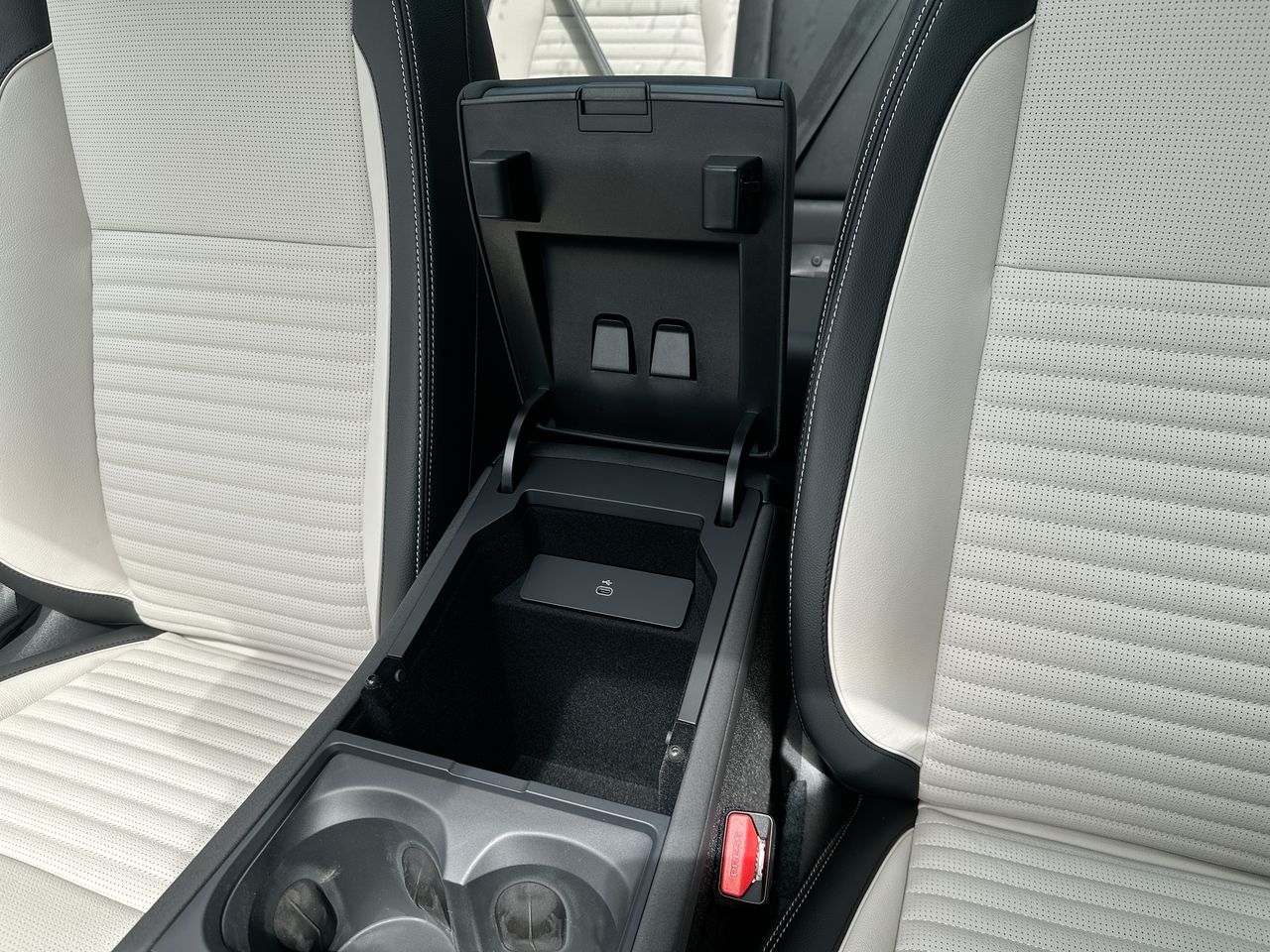 2025 Land Rover Discovery Sport