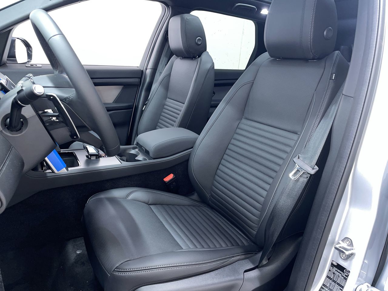 2025 Land Rover Discovery Sport