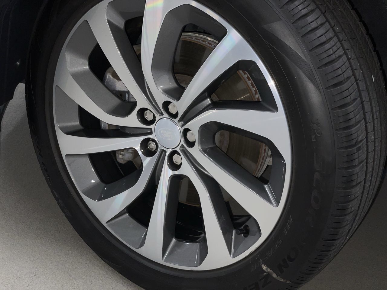 2025 Land Rover Discovery Sport