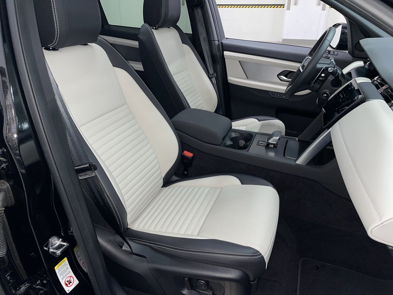2025 Land Rover Discovery Sport