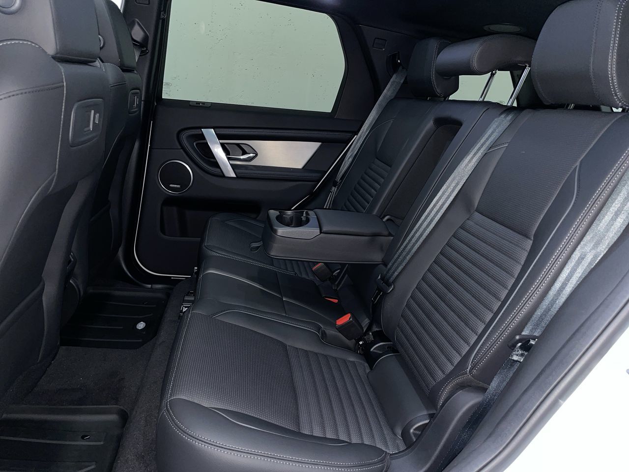 2026 Land Rover Discovery Sport in Vancouver, British Columbia