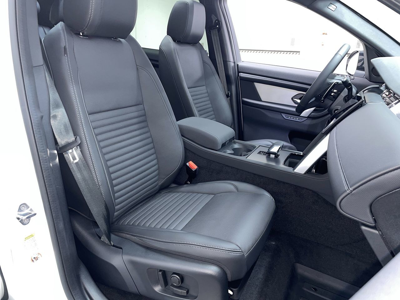 2026 Land Rover Discovery Sport in Vancouver, British Columbia