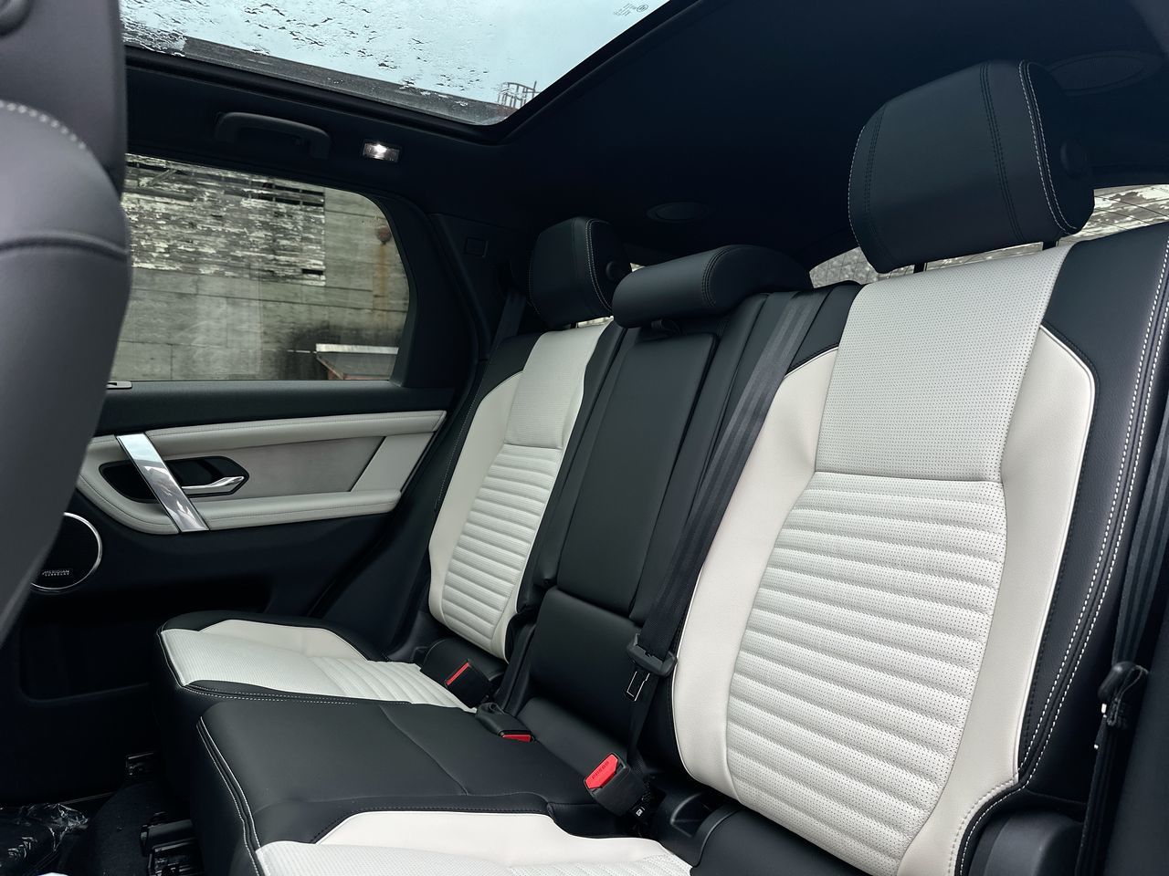 2026 Land Rover Discovery Sport