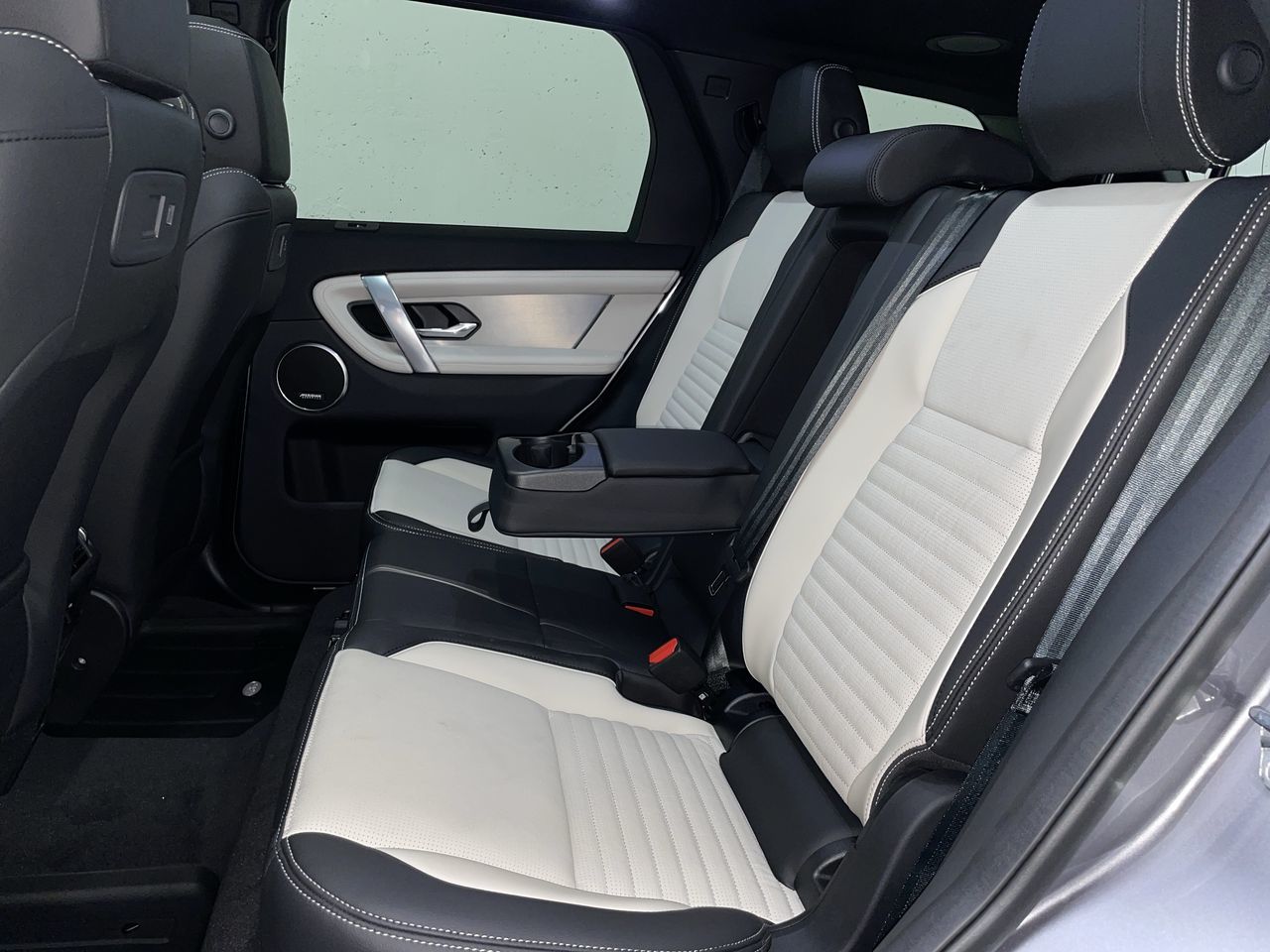 2026 Land Rover Discovery Sport