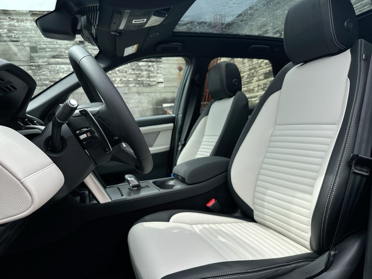 2026 Land Rover Discovery Sport